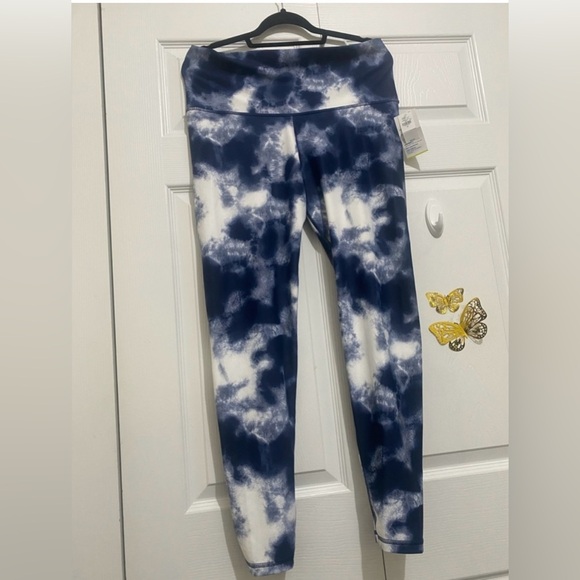 Old Navy Active Leggings Navy Blue and White – Extra High Rise - Picture 2 of 6